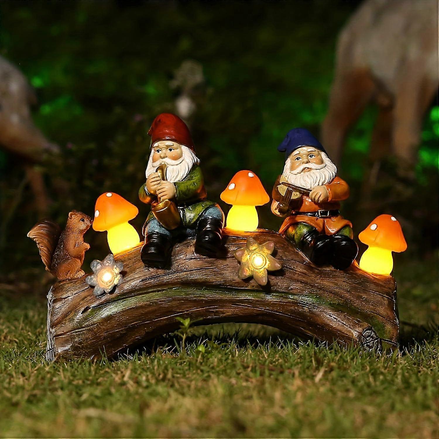 Funny garden dwarf statue solar mushroom -powered sculpture Squinnery dwarf