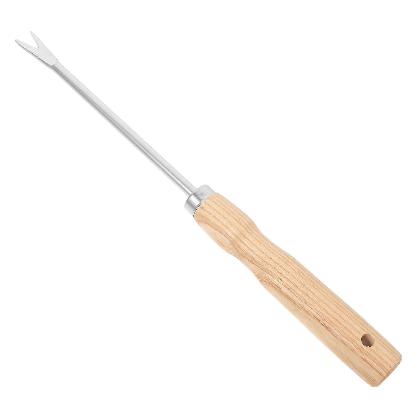 Handy dandelion digger with wooden handle, weed remover for gardening