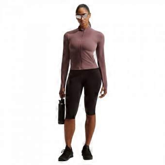 Camiseta de base com zíper completo Nike Zenvy para mulheres.