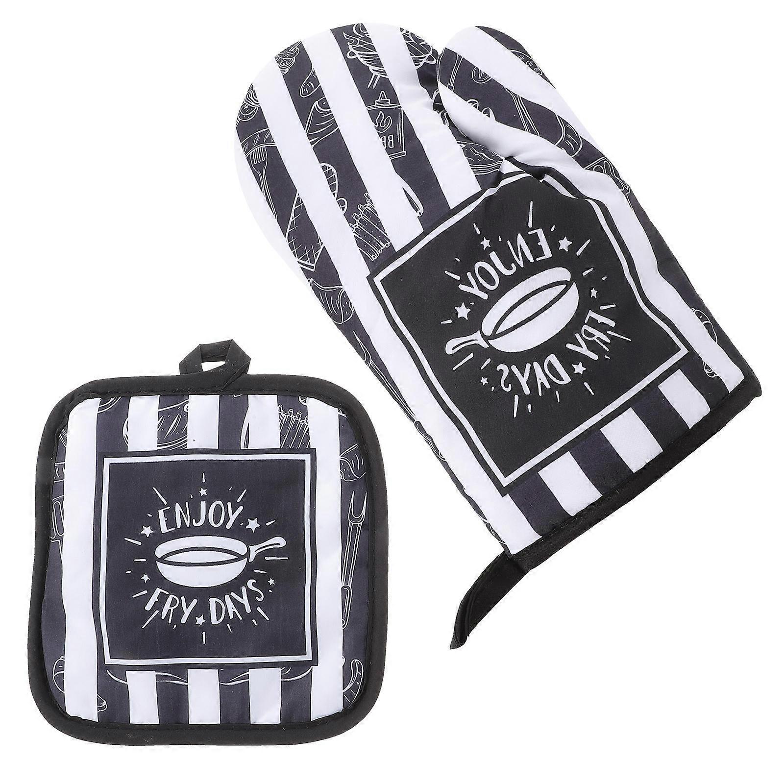 Heat Resistant Oven Mitts Pot Holder Pad Cooking Baking Square Polyester 1Set