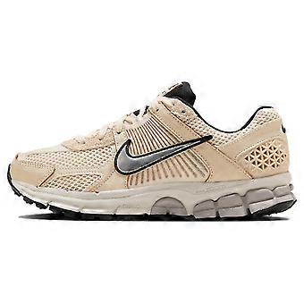 Nike Zoom Vomero 5 Branco Pérola Feminino FN6742-200