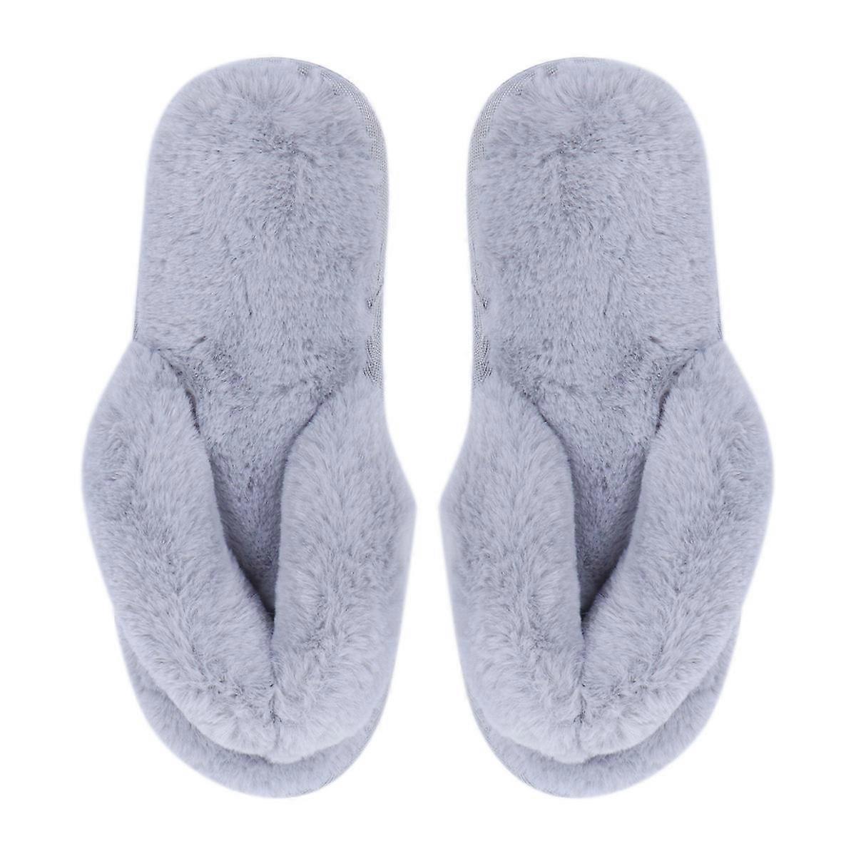 Home-use female slippers built for lasting comfort with breathable and supportive design