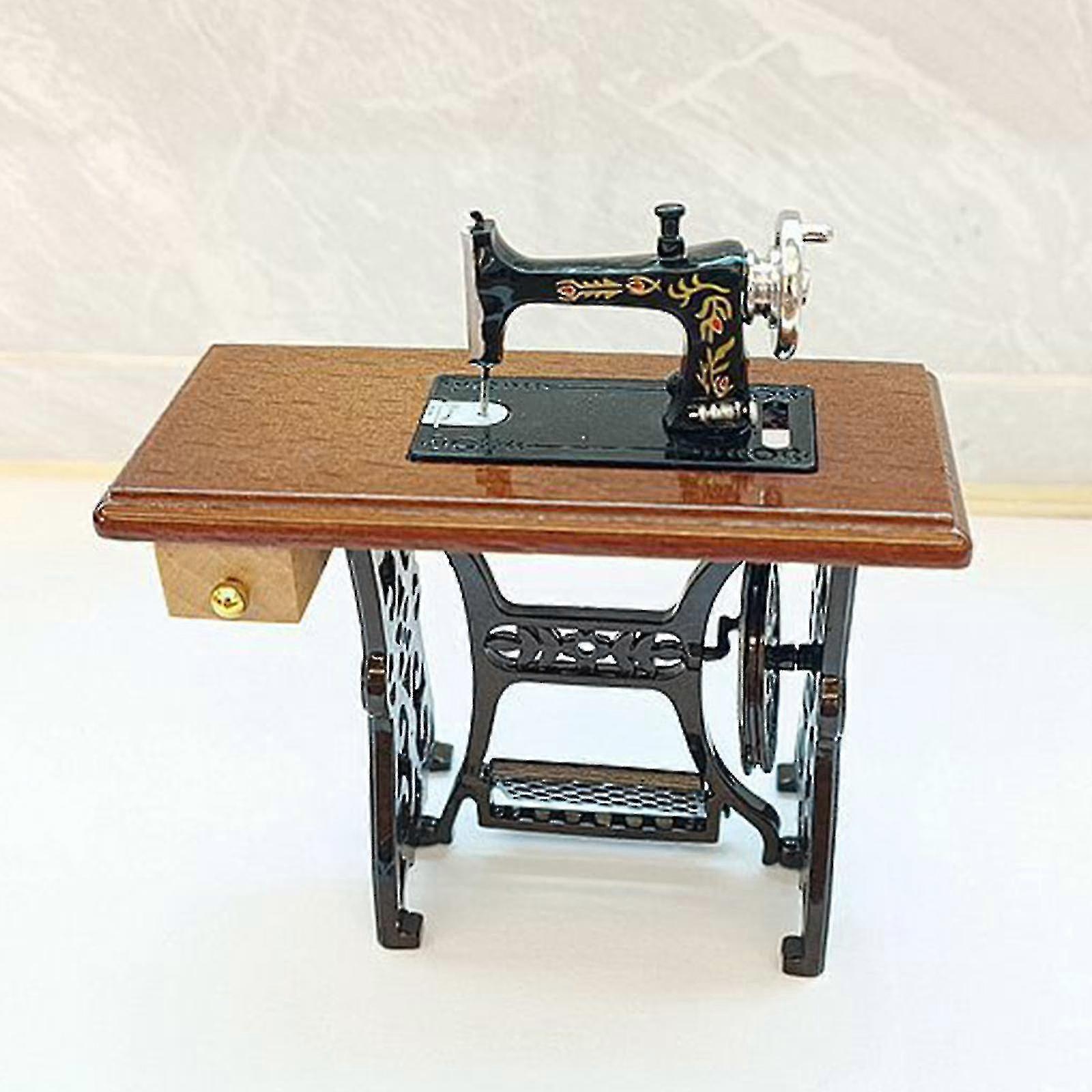 Miniature Sewing Machine Doll House Accessories