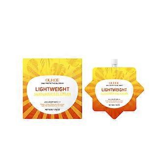 50 g hydraterende beschermende gelcrème voor buiten in de zomer. Beschermt tegen UV-straling, hydrateert, voedt en beschermt de huid.