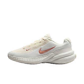 Nike Uplift SC Low Top Trainingsschuhe für Damen, Mountain Peak Weiß, IB2766-103