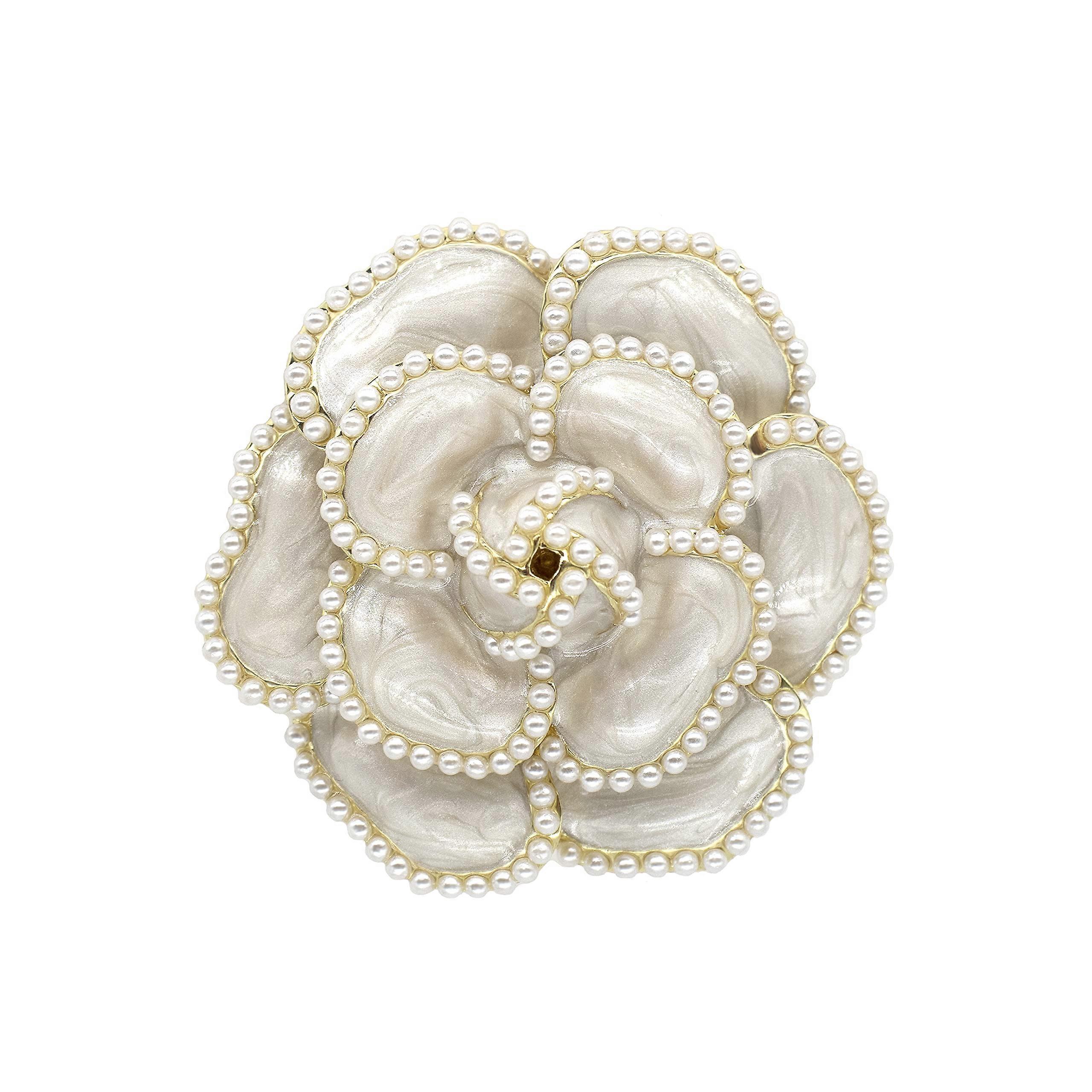 Butterfly Brooch with Artificial Crystal for Shawl, Hat, and Clothing - Stylish Accessory for Parties and Birthdays