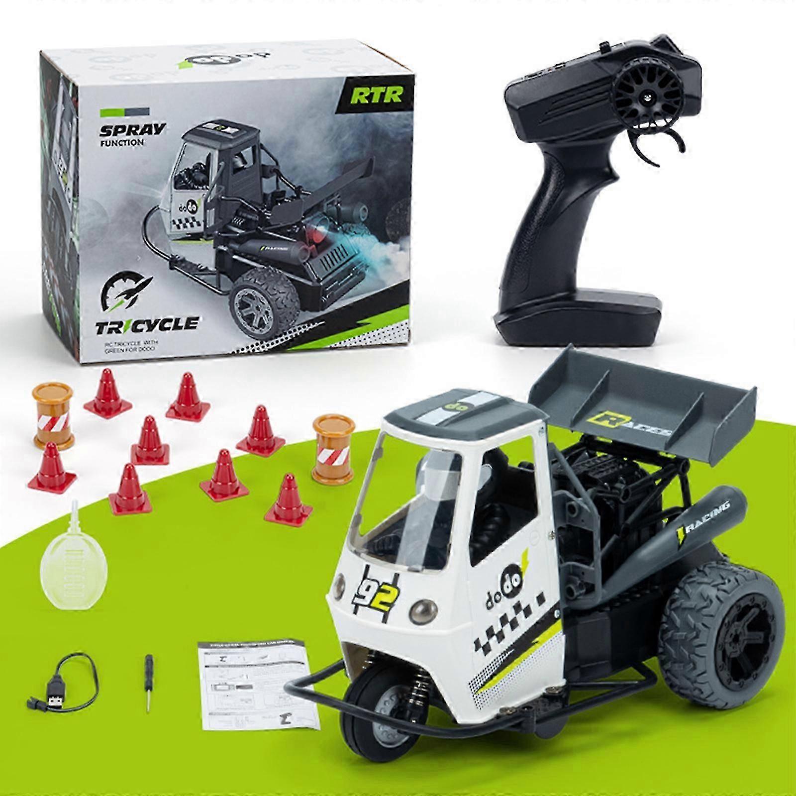 Three-wheeled remote control motor-off-road vehicle with spray drift