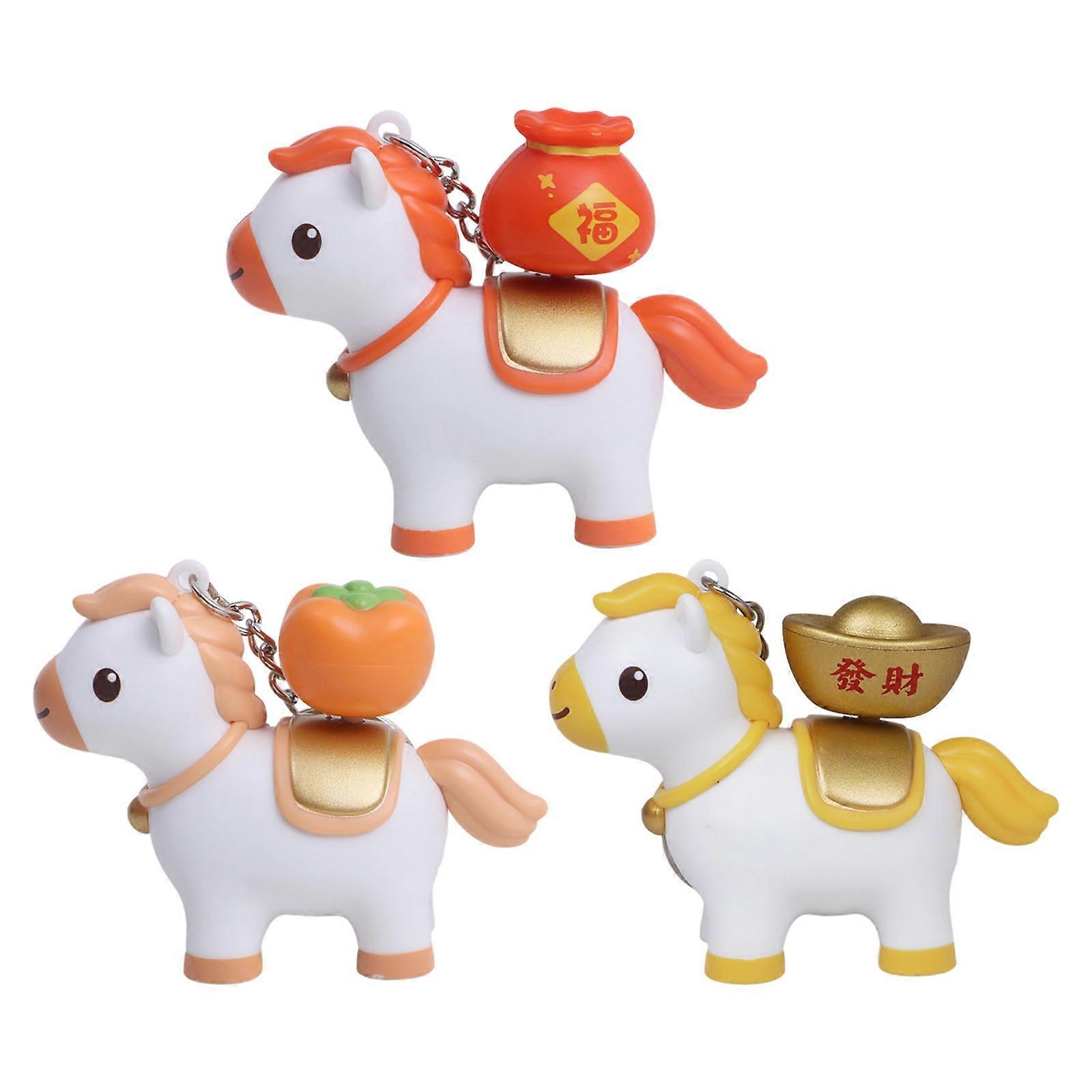 Lightweight Plastic Rotatable Horse Keychain Sturdy Design Multifunctional Rotating Key Holder For Everyday Use Multicolor