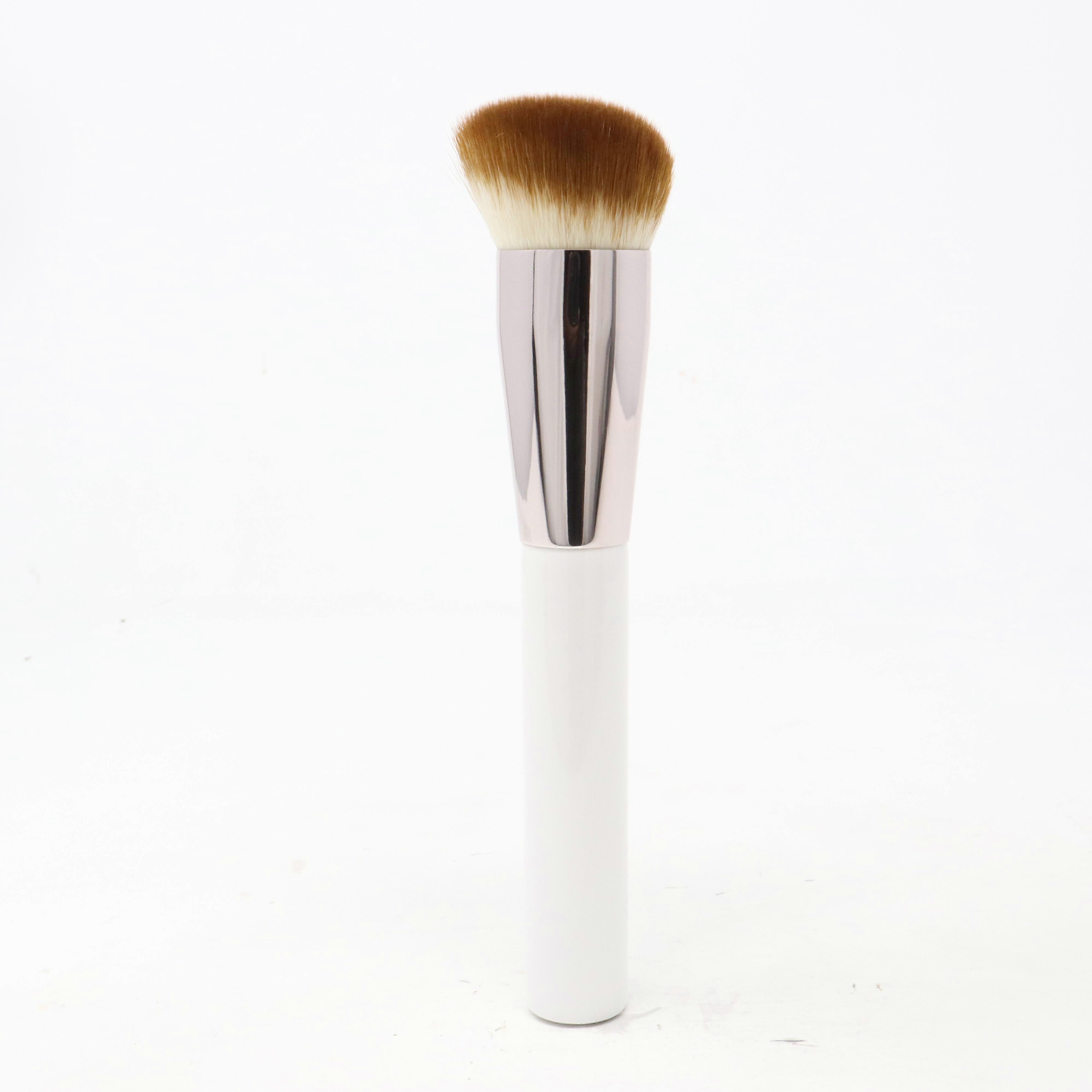 La Mer Cream Foundation Brush  20  / New