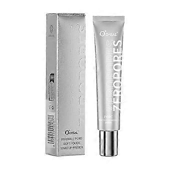 Flüssige Concealer-Foundation, die das Make-up fixiert und Feuchtigkeit spendet. Verschmiert nicht mit Puder und entfernt das Make-up nicht.