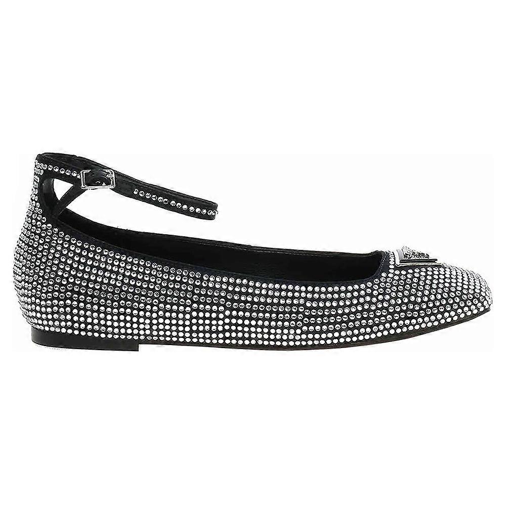 Shoes Guess FLPLVSSAT02BLACK