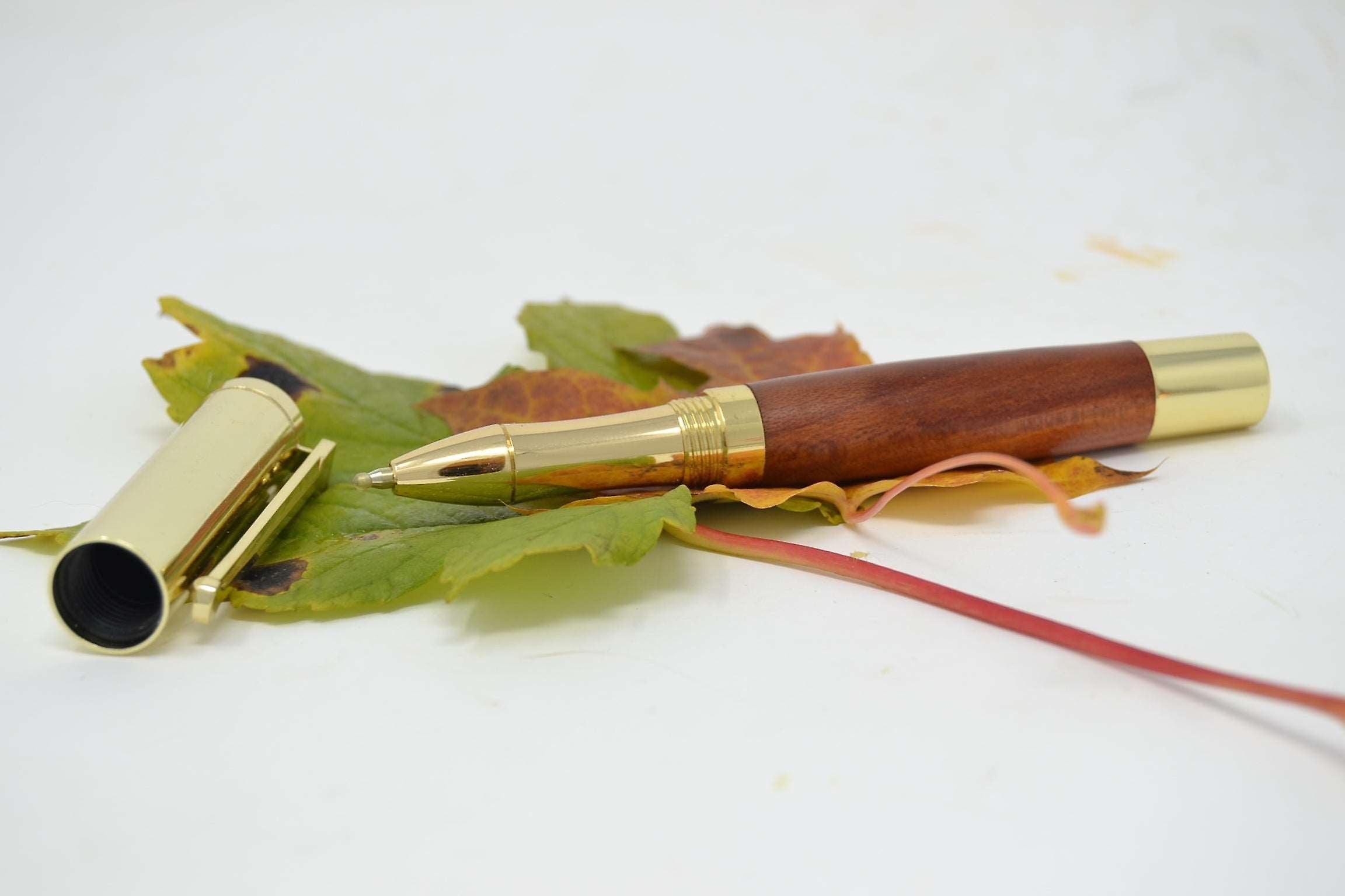 Drewniany długopis Rollerpen Plum Prezent Ręcznie robiony Personalizowany