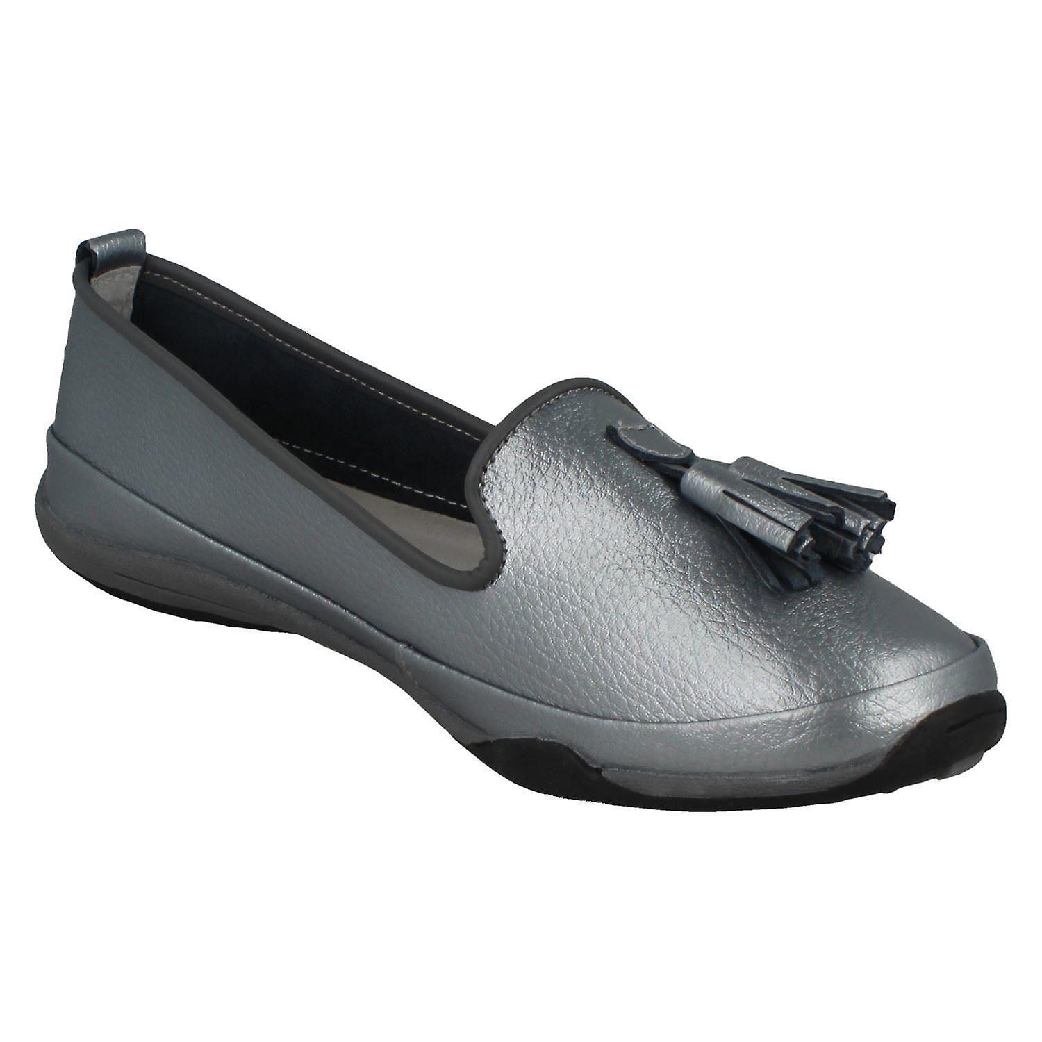 down to earth ladies shoes