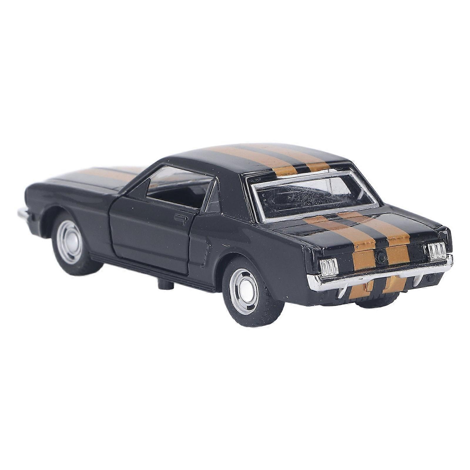 Retro Car Model 1/32 Scale Pull Back Alloy Classic Vehicle Toy With Open Door