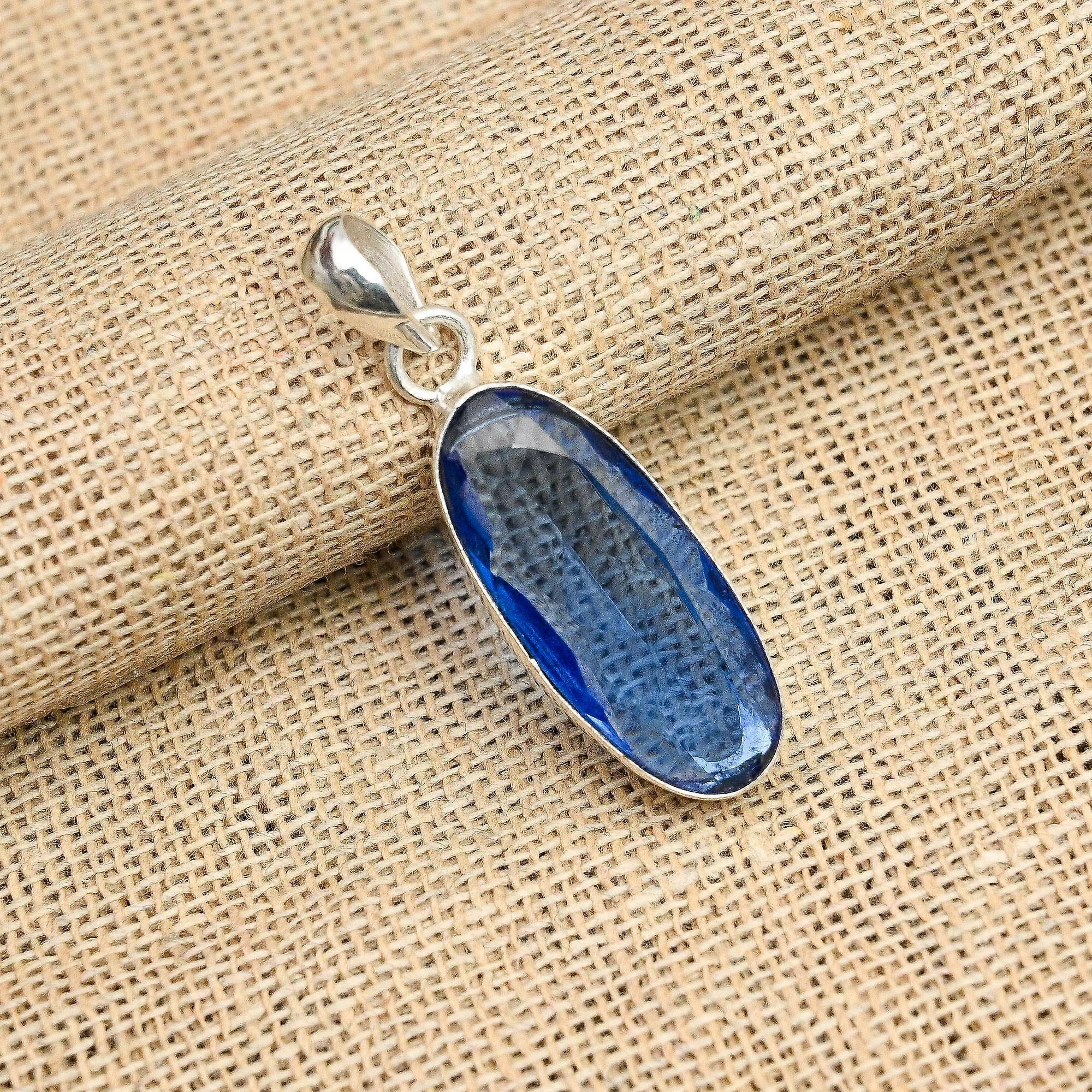 Ciondolo in argento sterling 925 con pietra preziosa tanzanite fatto a mano, grazioso per le donne