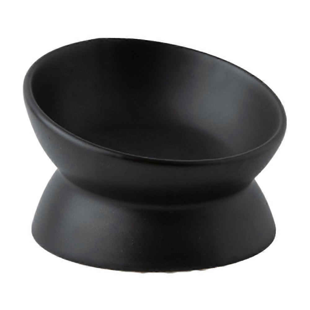 Ceramic elevated bowls for flat-faced cats
