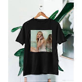 サブリナ・カーペンター メールが送れない Tシャツ |サブリナ