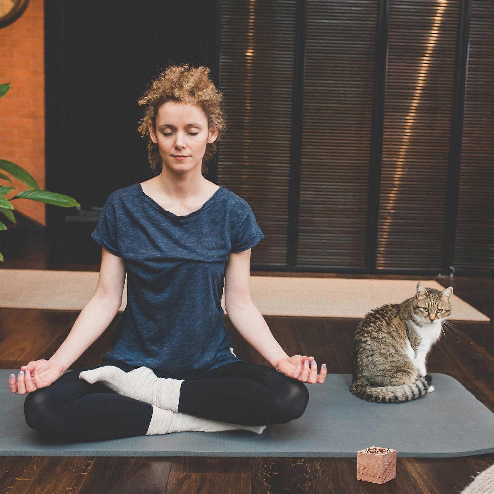 Light Brown Aromatherapy Diffuser Wood for Car 1Pcs Essential Oil