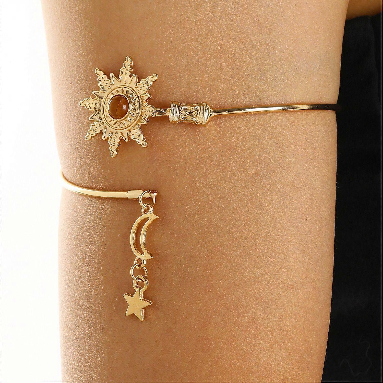 Retro Sun Design Open Adjustable Turquoise Inlaid Arm Cuff Bangle