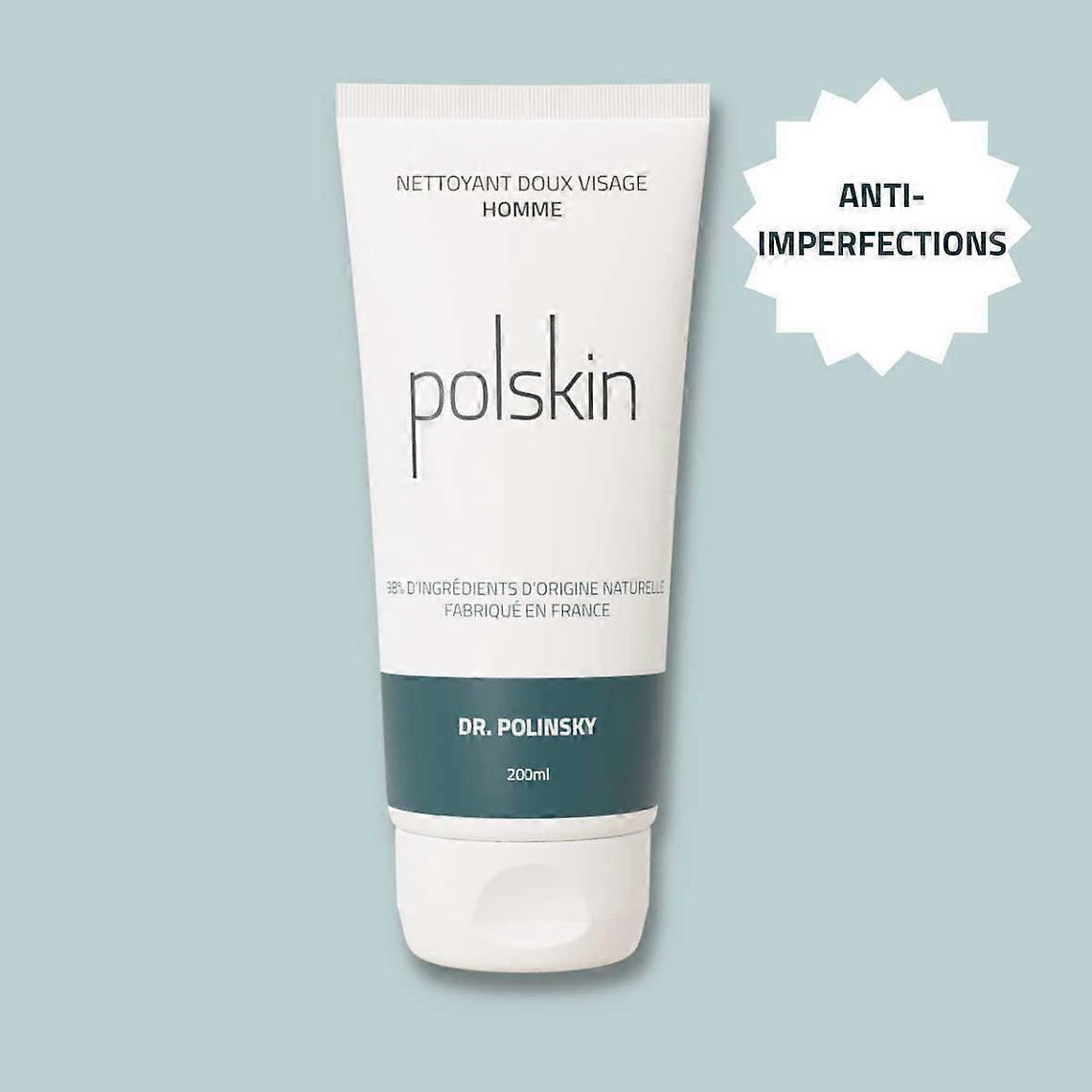 Férfi gyengéd arctisztító