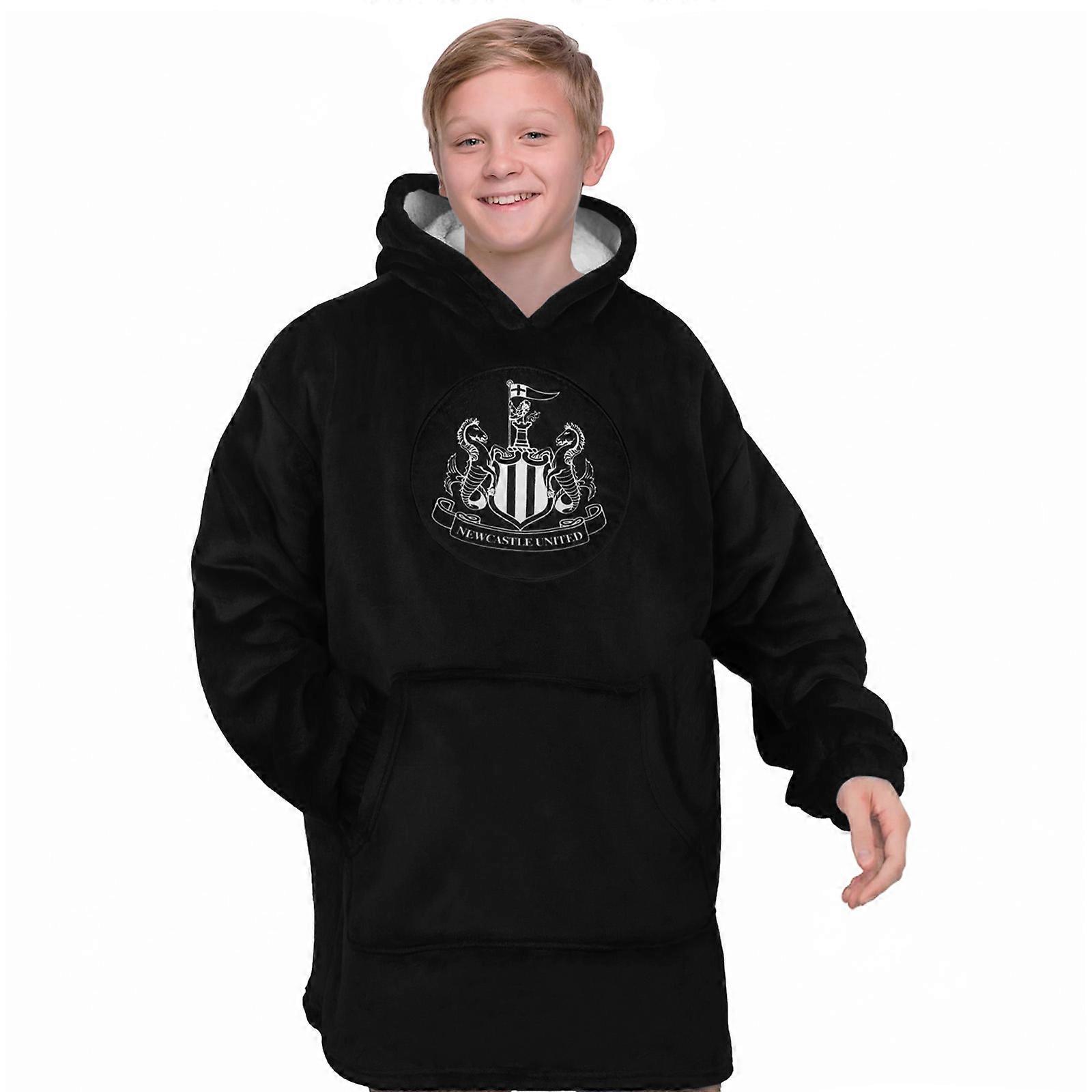 Newcastle United Kids Oversized Hoodie Blanket - Sherpa Fleece Lined Official Football Gift