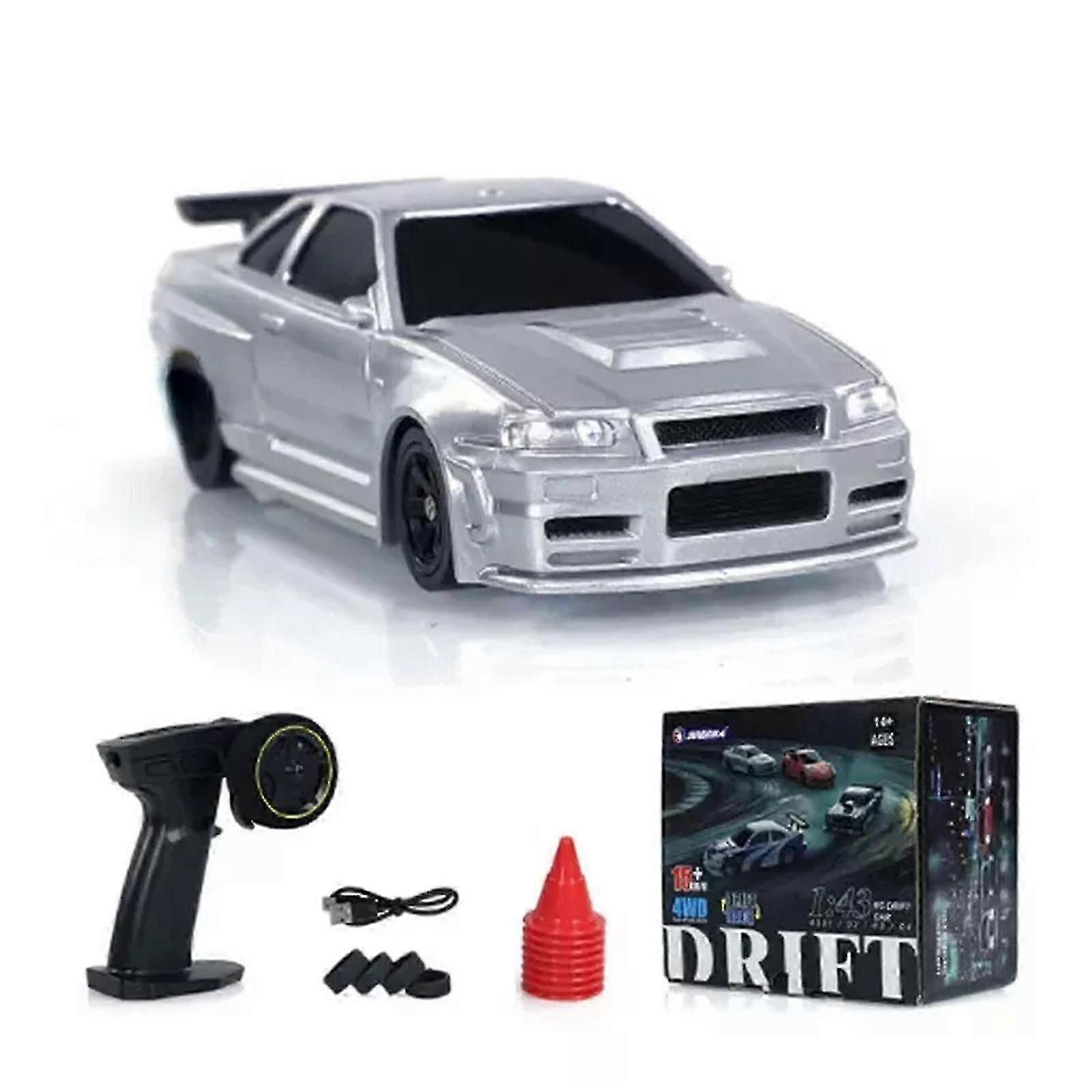 מכונית מרוץ דריפט מוכנה להפעלה בקנה מידה 1:43, מכונית צעצוע עם שלט רחוק, צמיגים 4X4, קונוסים של תנועה