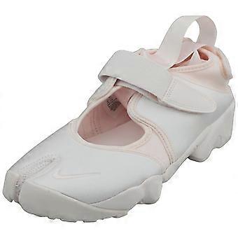 Nike Air Rift Se Womens Walking Sandals in Light Pink