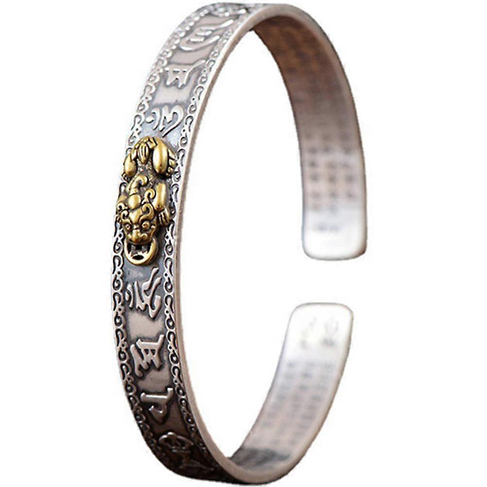 Comfortable Copper Bangle with Intricate Heart Decor