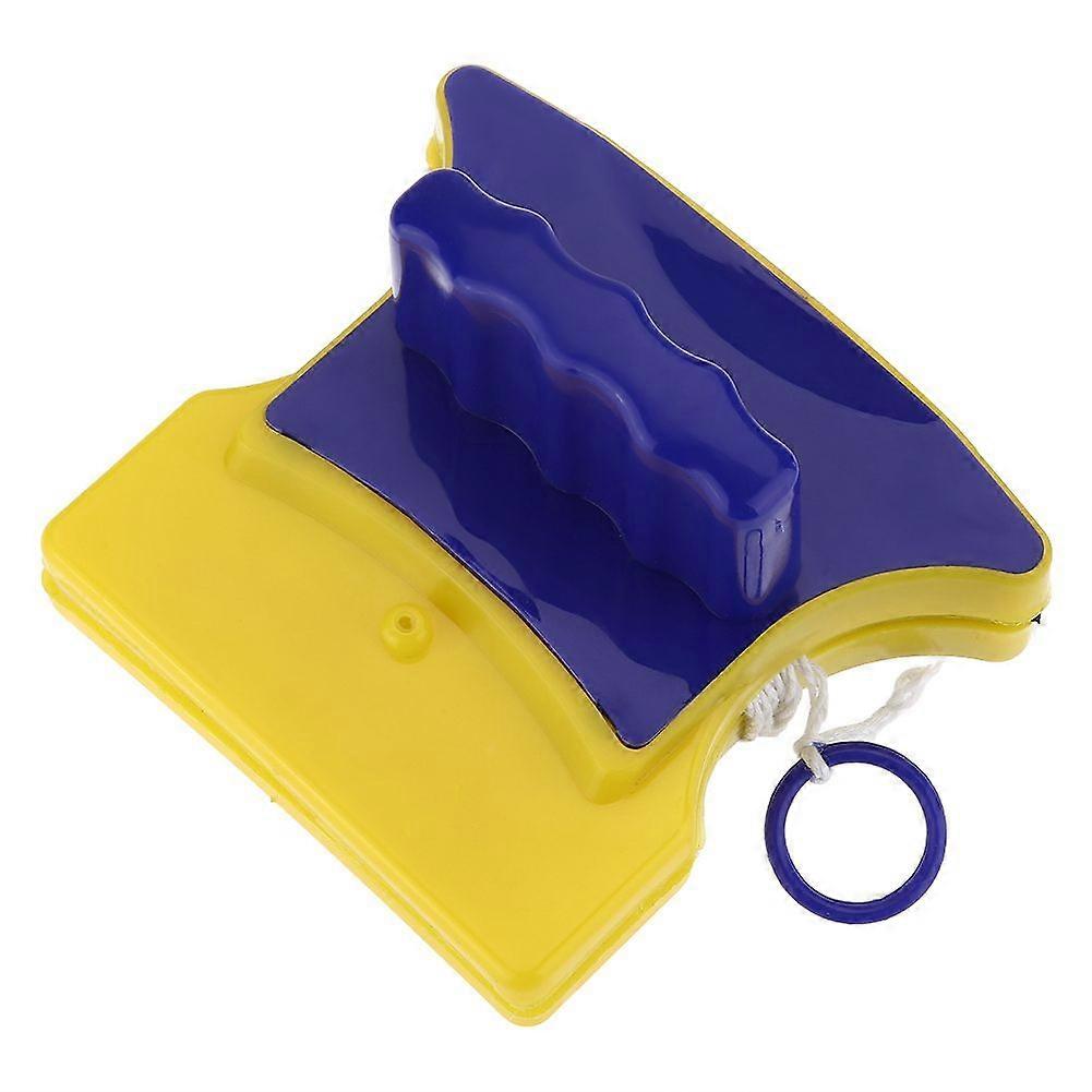 Double-sided magnetic glass cleaner for cleaning windows with a thickness of 3 to 8 mm.