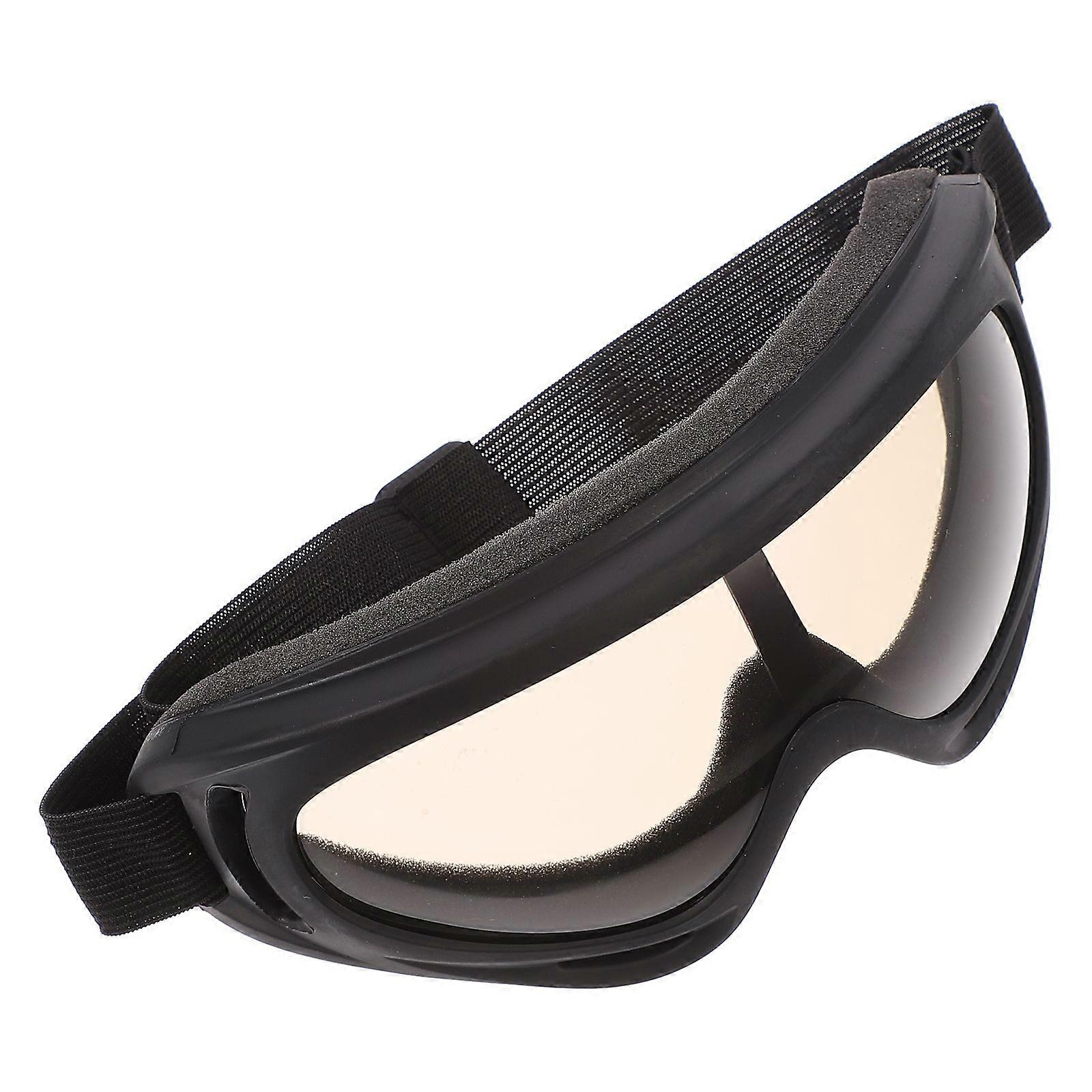 Cycling Glasses with Large Face Coverage and Ventilation Holes for Fog Prevention