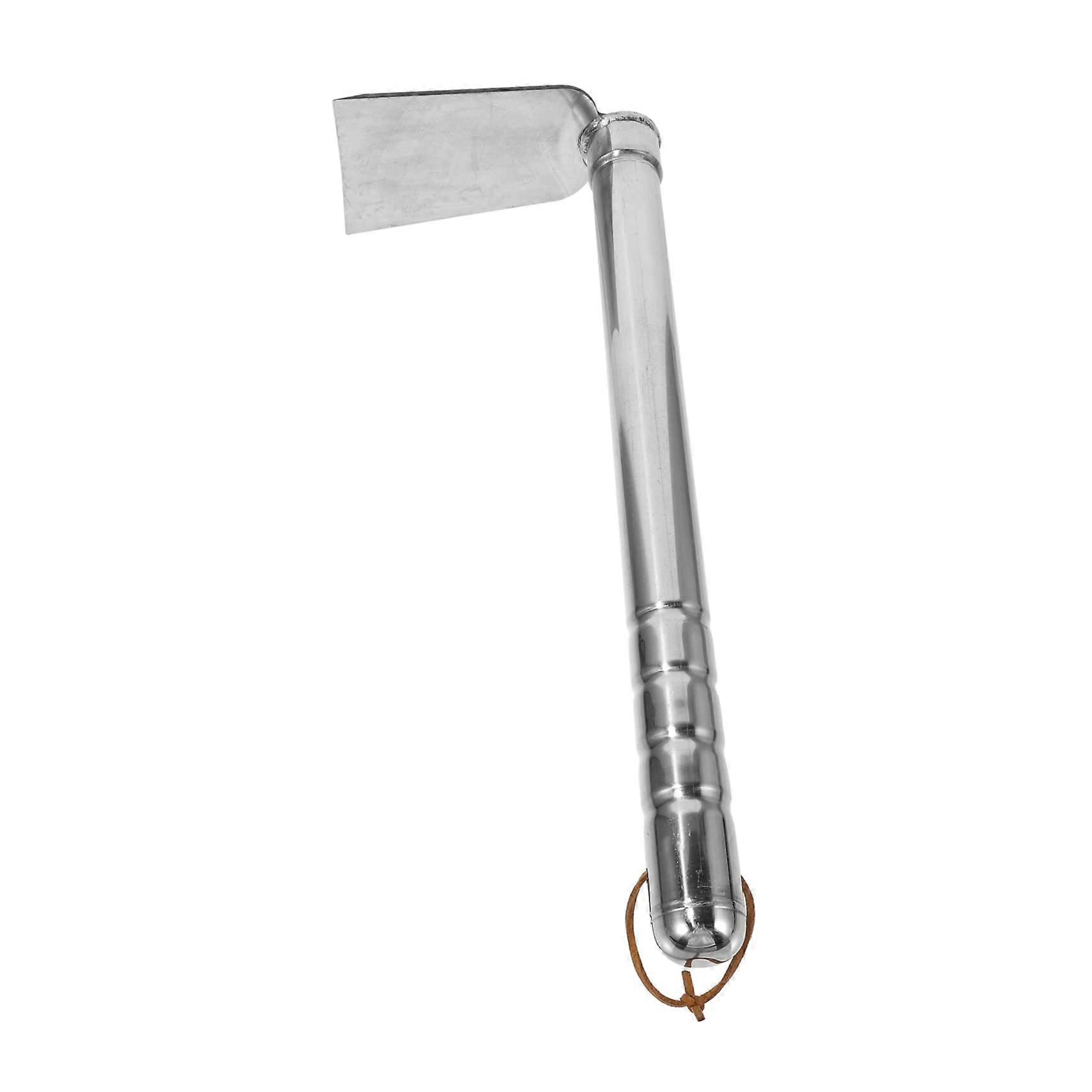 Multifunctional garden hoe with ergonomic design for weeding and planting vegetables, garden tool for hobby gardeners and professionals.