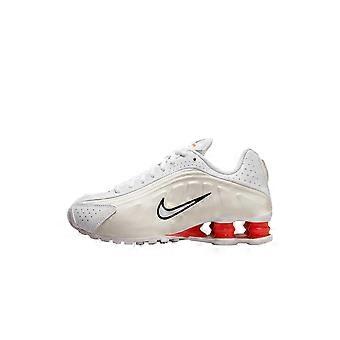Nike Shox R4 Treningssko Hvit/Phantom Grå Hvit/Passionrød Unisex CW2626-102