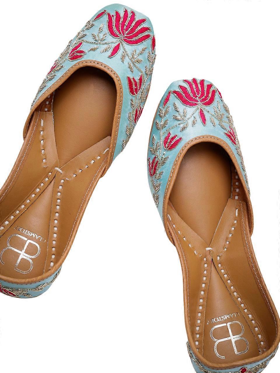 Glam Story Women's Rosalie Blue Embroidered Punjabi Jutti