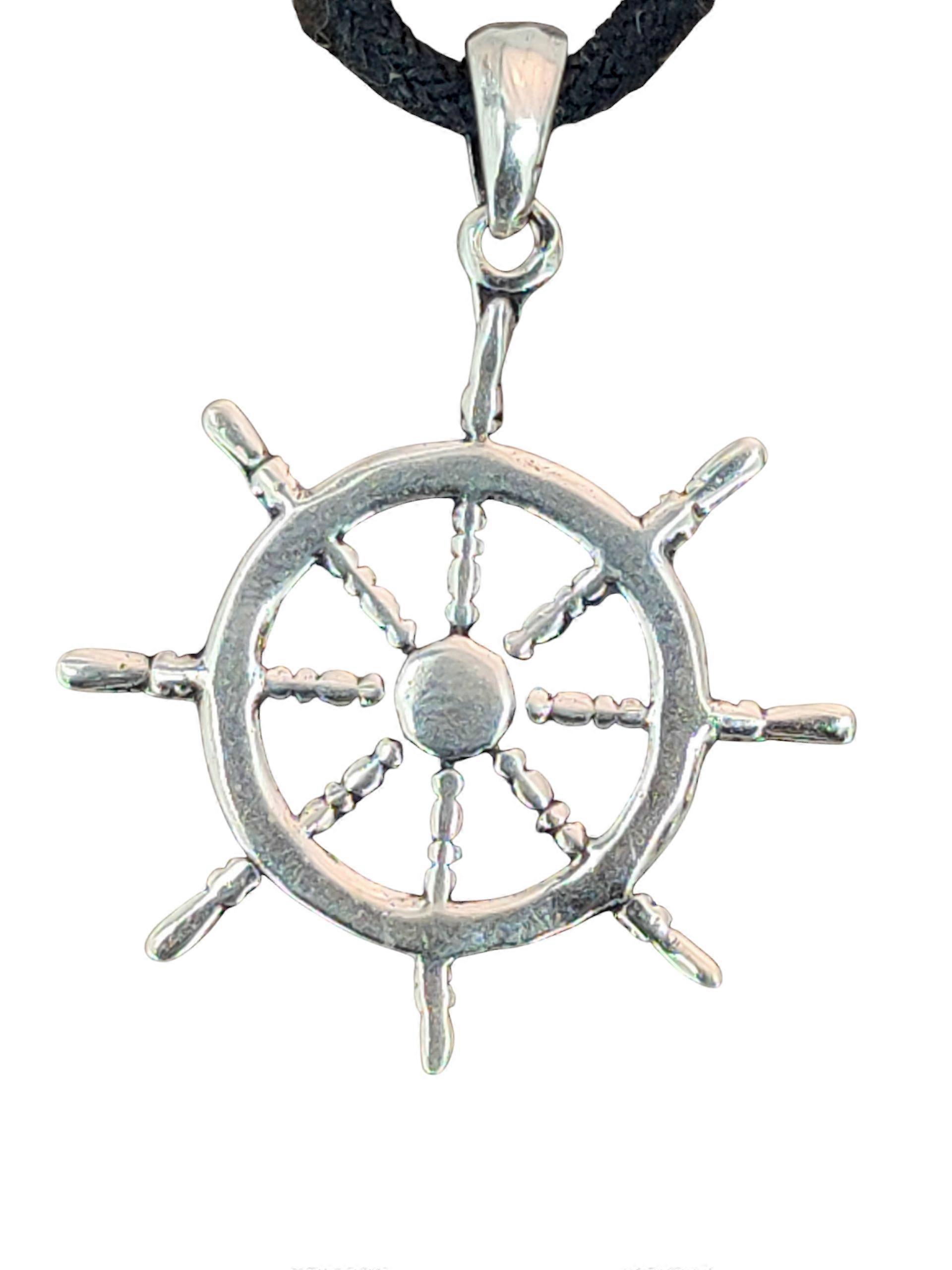 Pendant 127 Steering Wheel - Silver