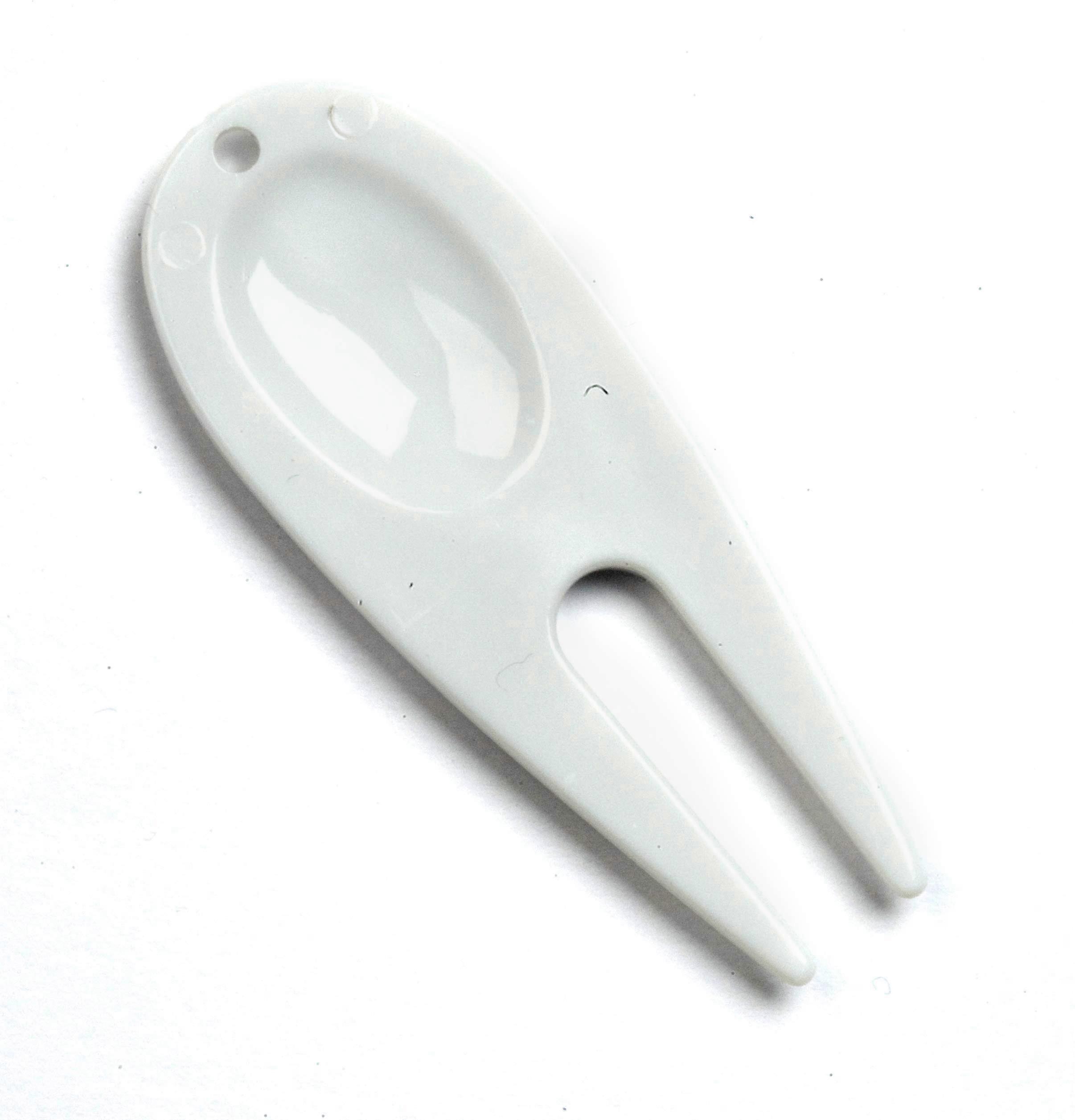 Paquete de 50 herramientas de reparación de divots de plástico blanco. Accesorios para campos de golf. Diseño duradero y ligero.