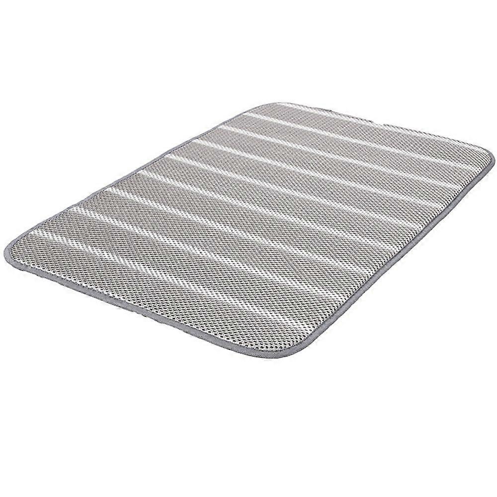 Reusable pee mat: a convenient and practical solution for your pet's needs, easy to clean and maintain