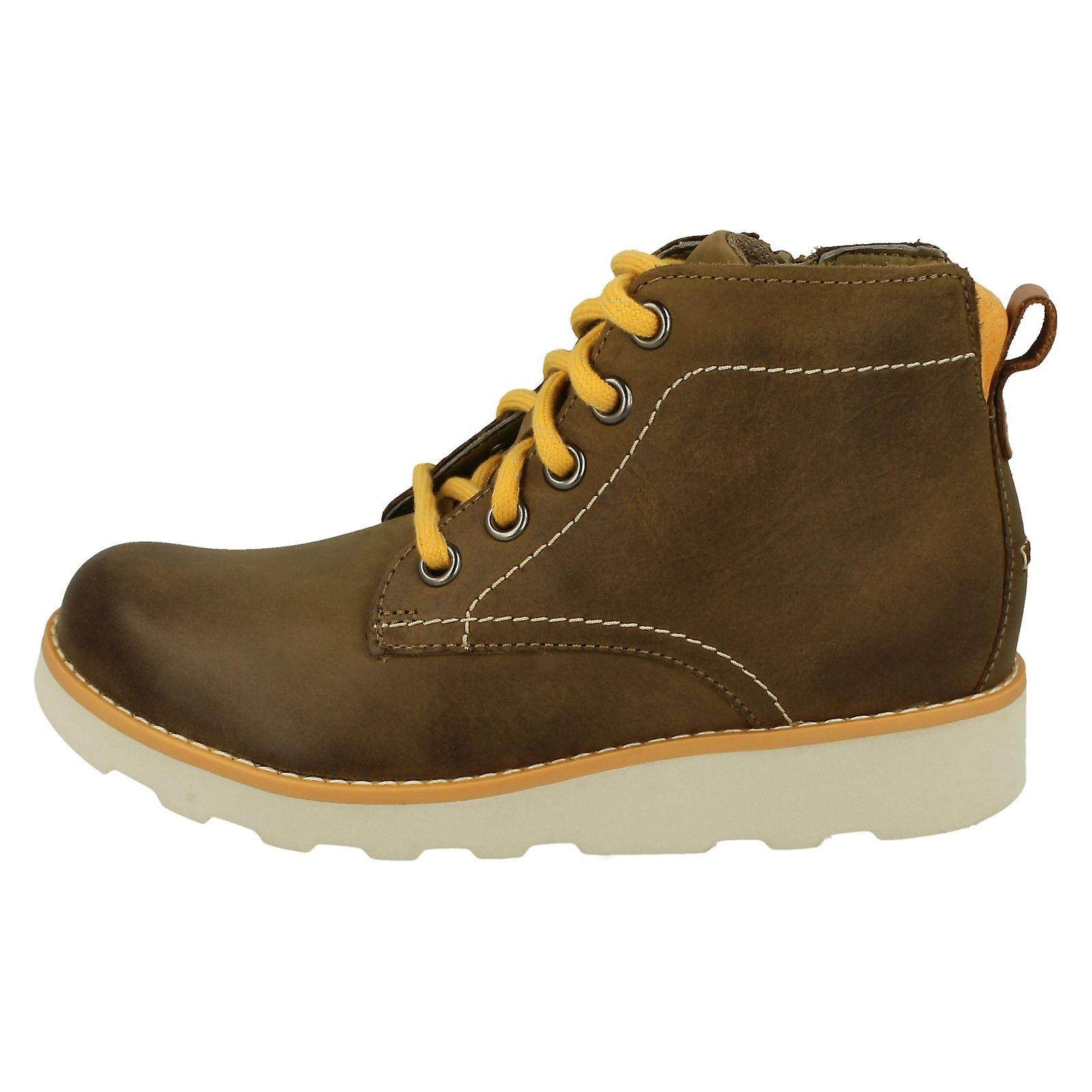 clarks crown hike boots