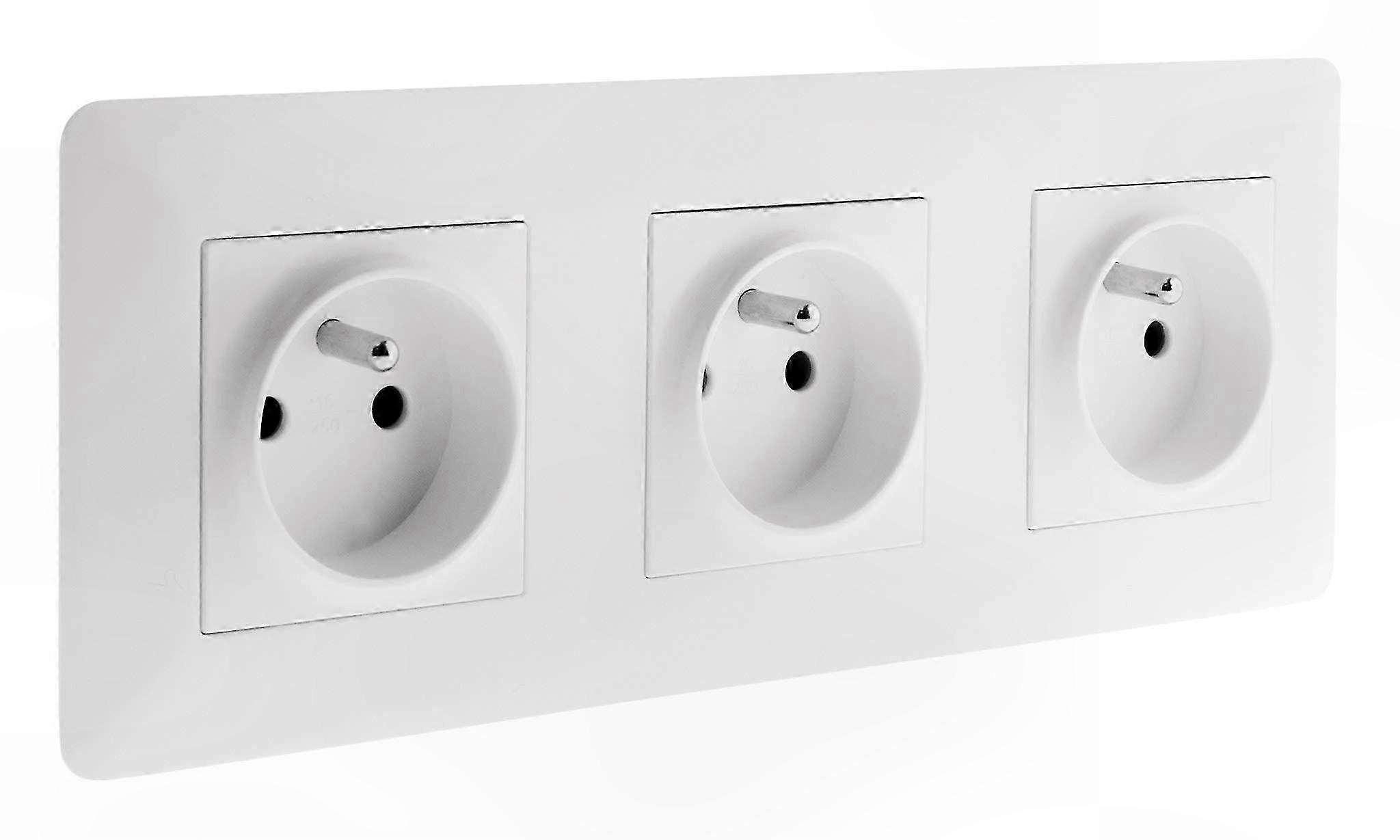 Triple Socket 16A White Electrical Outlet