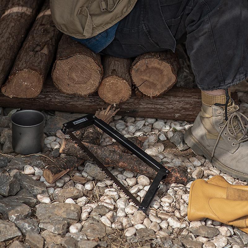 Folding Saw With Storage Pouch