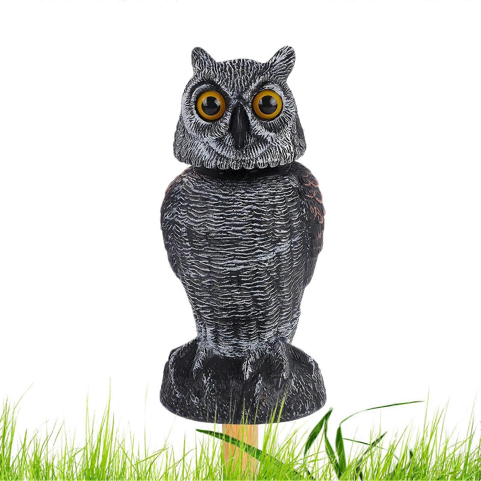 Owl decoy to scare away birds, realistic design, weatherresistant, for garden.