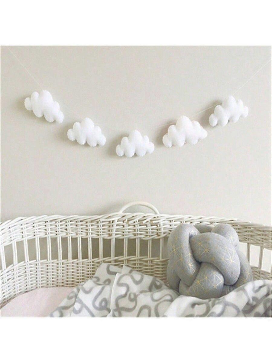 Ins Nordic Style Felt سحابة إكليل الحائط الديكور لغرفة الأطفال ، مظلة سرير الطفل ، خيمة ، ستارة سرير ، ديكور المنزل