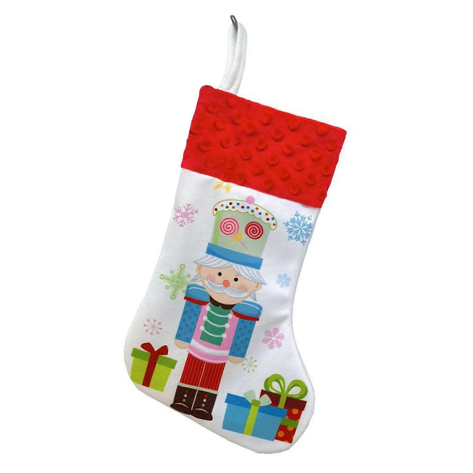 Children's Xmas tree Nutcracker decor Adorable Nutcracker design, Holiday party favor distribution