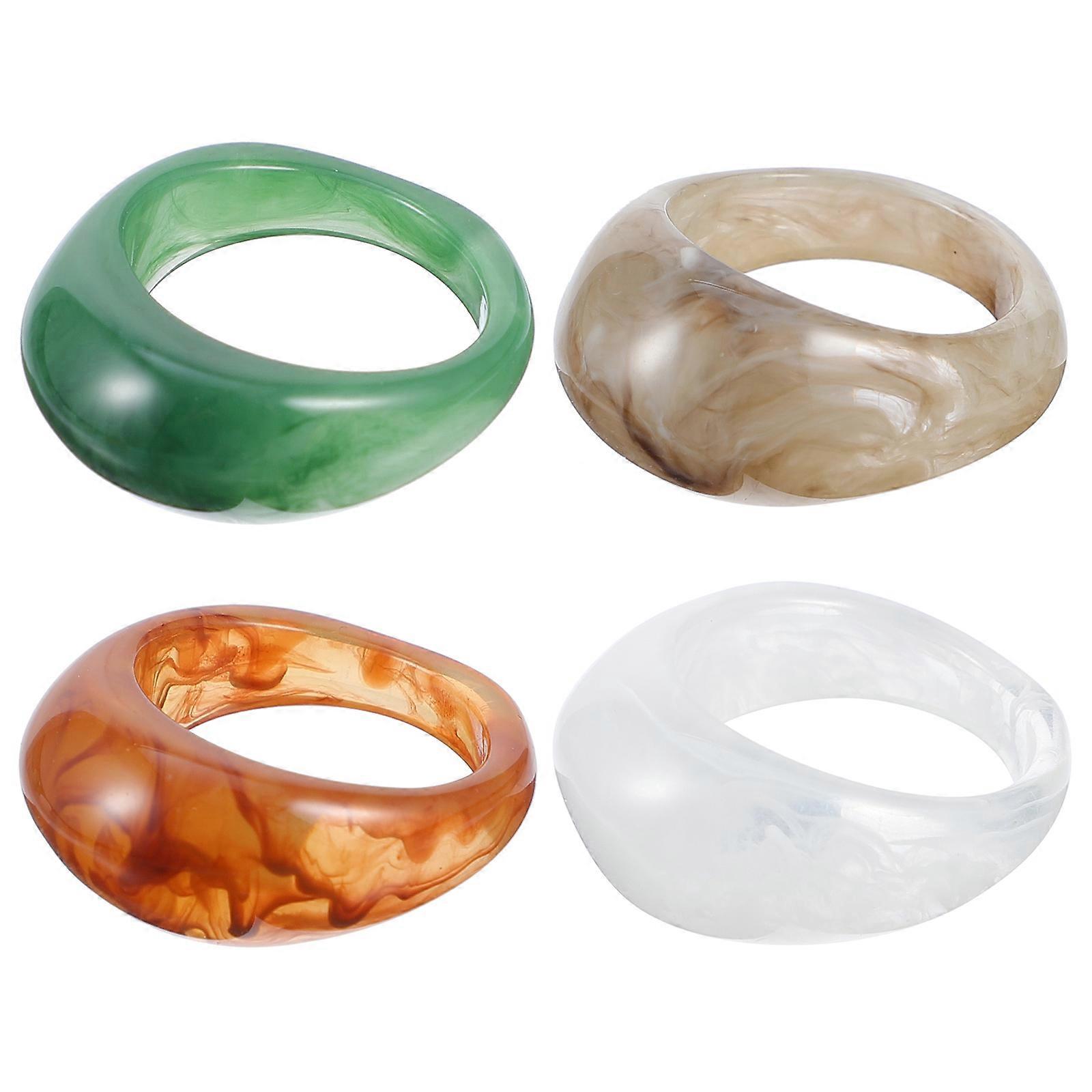 Charming 4Pcs Assorted Color Resin Finger Rings For Friends Daily Life Fashion Accessory Unique Style