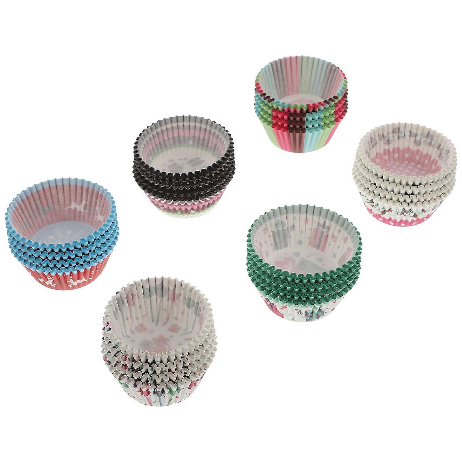 Oilproof Cake Cups for Muffin Baking 600Pcs Christmas Patterned Liners