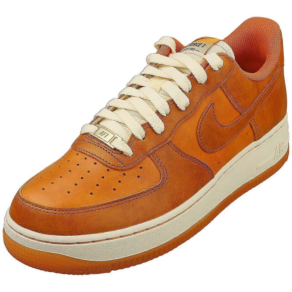 nike air force 1 lv8 fashion sneakers