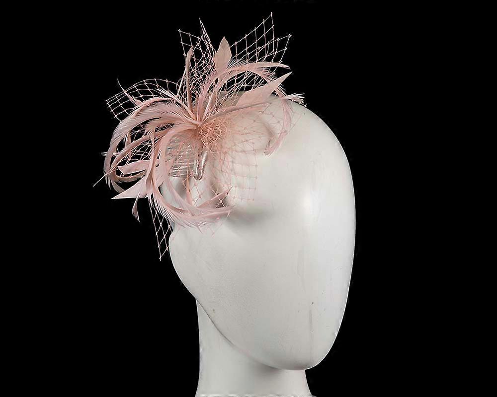由 Cupids Millinery 4825PI 定制的粉红色发饰