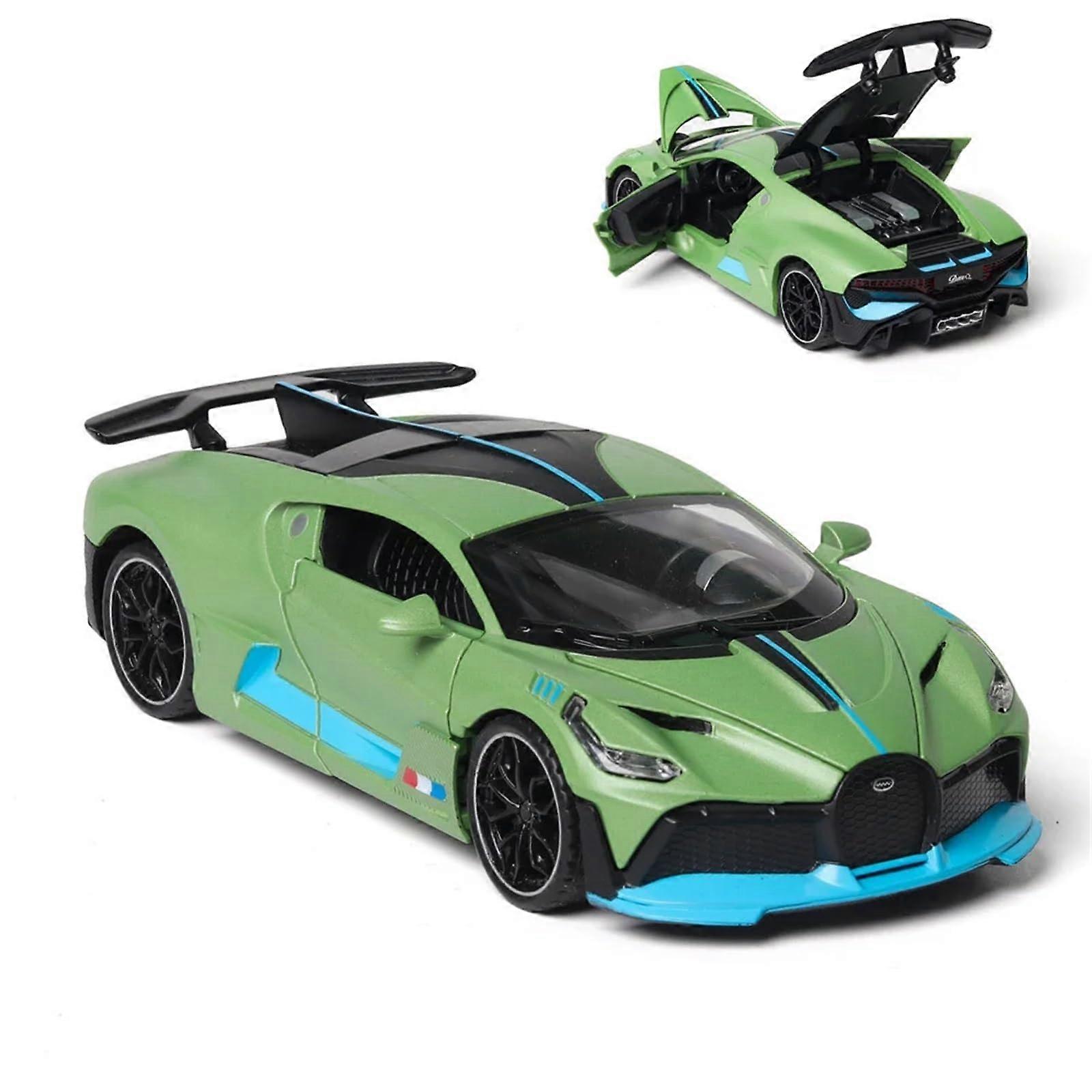 Diecast Model Car 1:32 Scale Alloy Miniature Vehicle with Sound and Light Simulation - Green