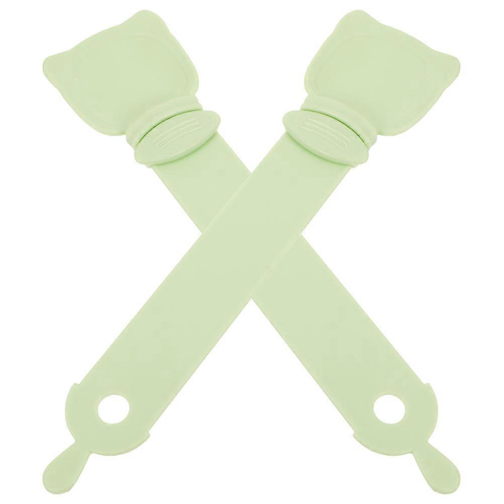 Cat Liquid Snacks Feeding Spoon 2Pack For Daily Use Light Green Color ABS Material Ideal For Cat Owners Prevent Food Dripping