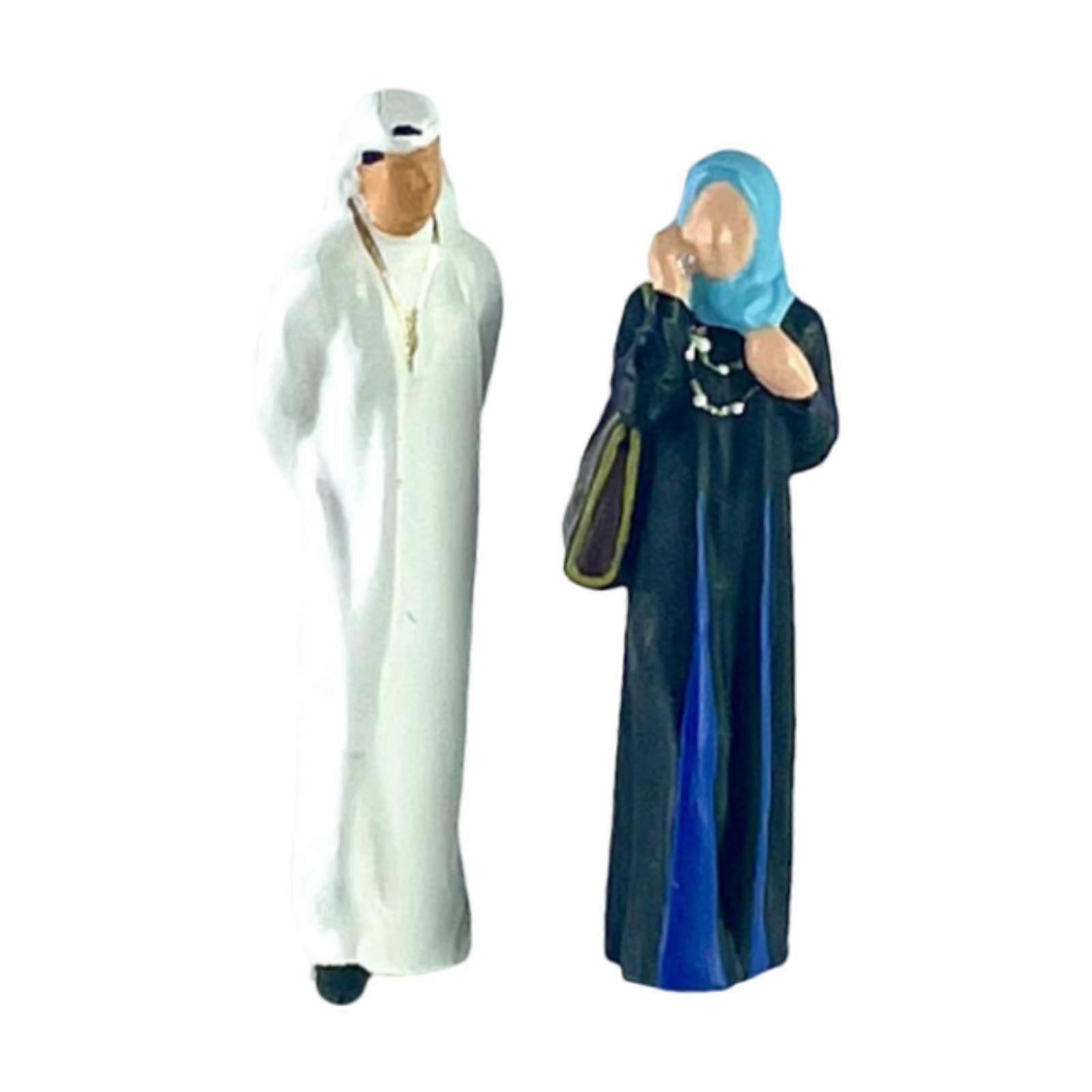 2Pcs 1/64 Scale Miniature Figure Collection Resin Dioramas Tiny People Model