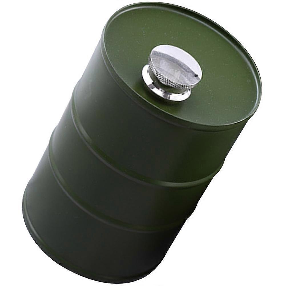 Grüne Edelstahl-Flasche aus einem Bier-, Wein- oder Schnapsfass fürs Camping